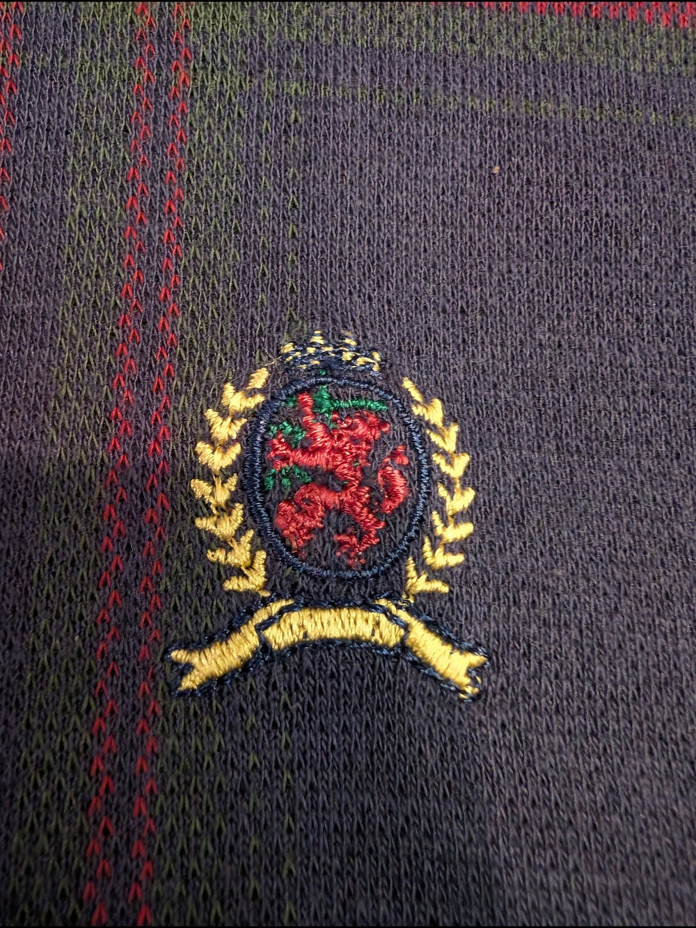 Vintage 90's Tommy Hilfiger Men's Navy Plaid Polo Shirt Size M - Picture 2 of 13